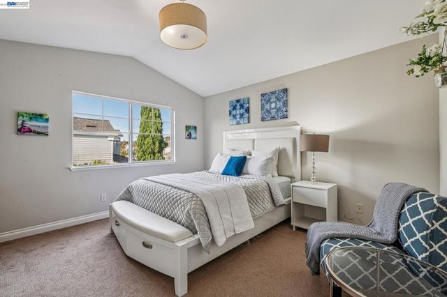 35 Britt Ct, Alameda, CA 94502