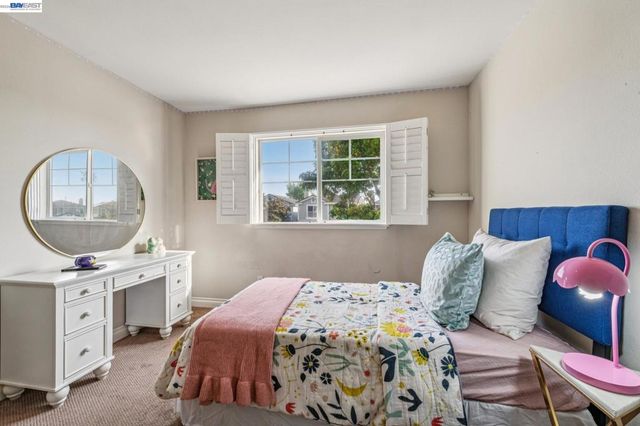 35 Britt Ct, Alameda, CA 94502