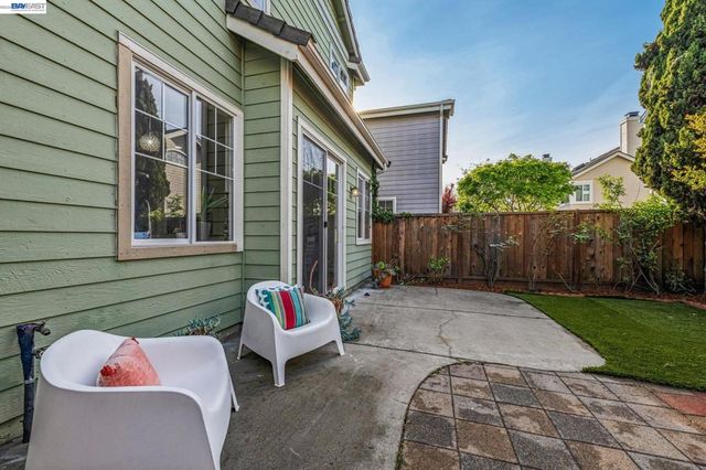 35 Britt Ct, Alameda, CA 94502