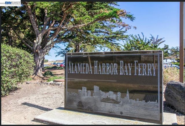 35 Britt Ct, Alameda, CA 94502