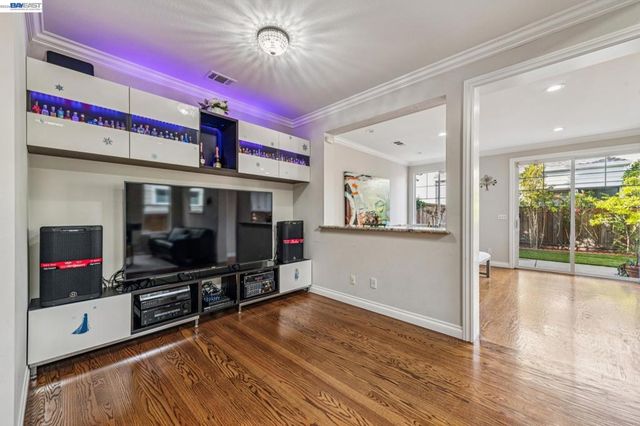 35 Britt Ct, Alameda, CA 94502