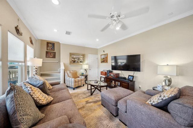 521 Beachfront Drive, Matagorda, TX 77457