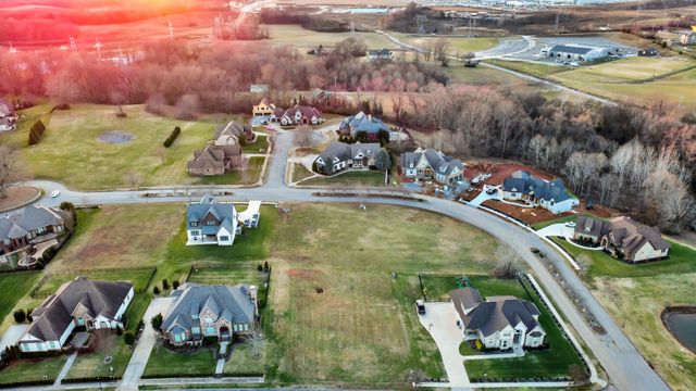 2569 Stone Manor Way, Clarksville, TN 37043