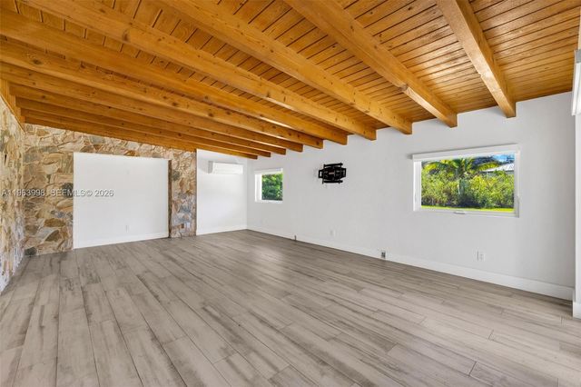 10110 SW 66th St, Miami, FL 33173