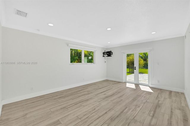 10110 SW 66th St, Miami, FL 33173