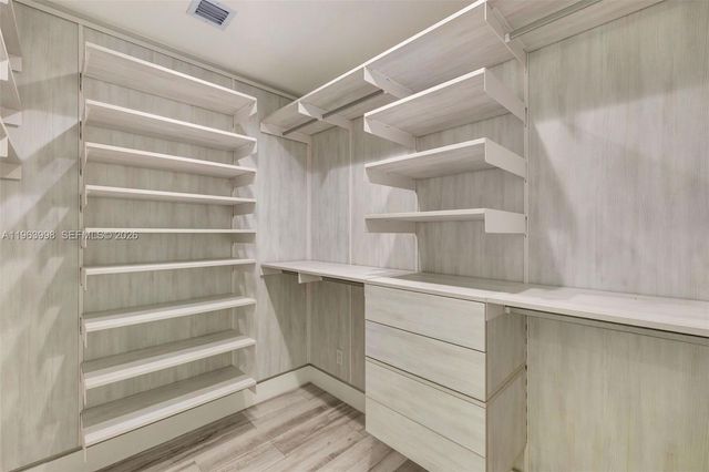 10110 SW 66th St, Miami, FL 33173