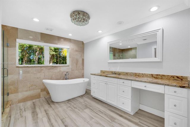 10110 SW 66th St, Miami, FL 33173