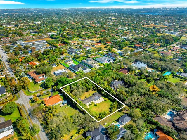 10110 SW 66th St, Miami, FL 33173