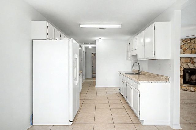 402 Apple Drive, Crestview, FL 32536
