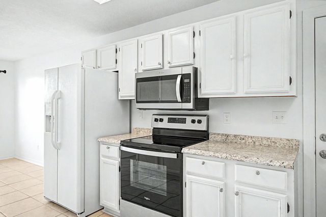 402 Apple Drive, Crestview, FL 32536