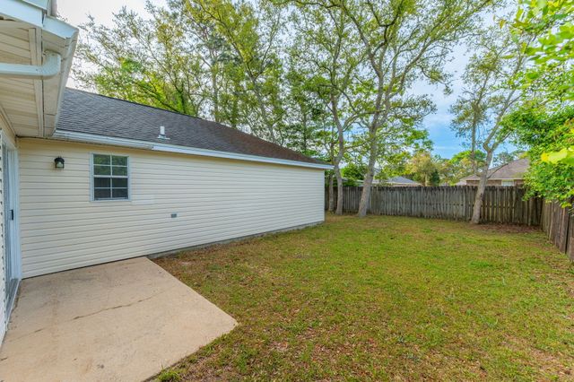 402 Apple Drive, Crestview, FL 32536