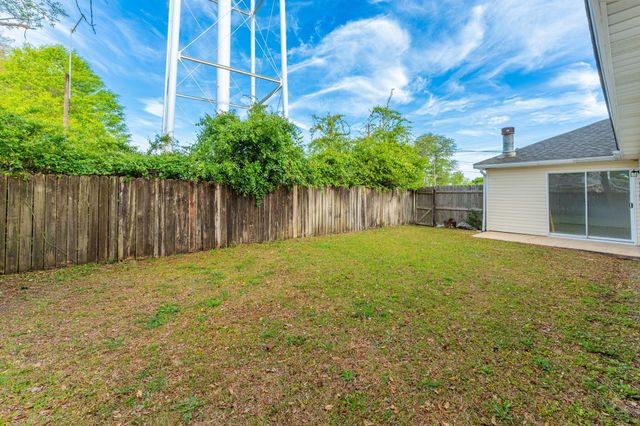 402 Apple Drive, Crestview, FL 32536