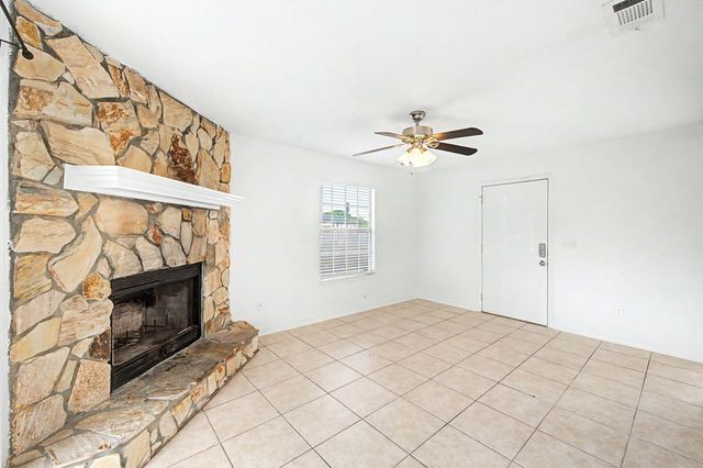 402 Apple Drive, Crestview, FL 32536