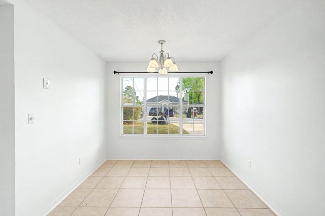 402 Apple Drive, Crestview, FL 32536