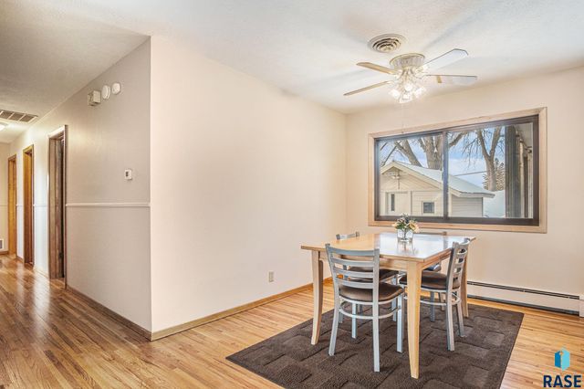 2208 E Allen Dr Drive, Sioux Falls, SD 57103