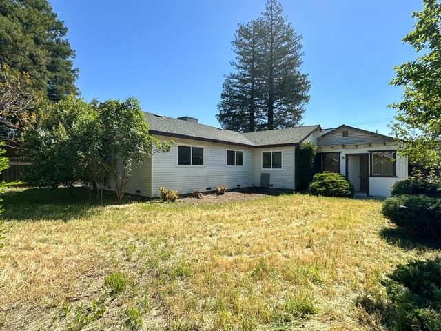 1465 W Tuolumne Road, Turlock, CA 95382