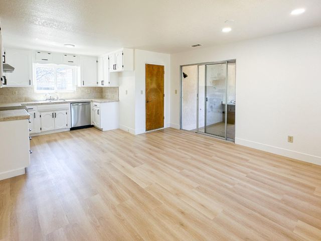 1465 W Tuolumne Road, Turlock, CA 95382