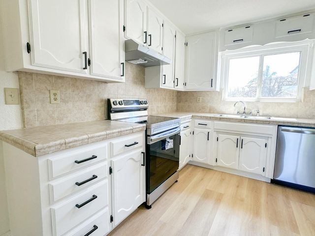 1465 W Tuolumne Road, Turlock, CA 95382