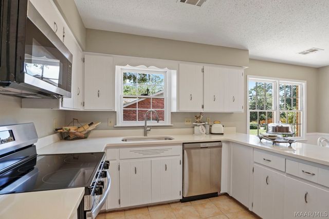3719 Cricklewood Drive, Montgomery, AL 36109