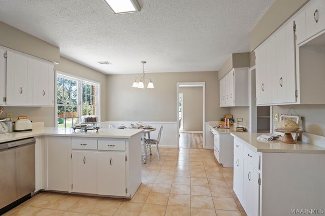 3719 Cricklewood Drive, Montgomery, AL 36109