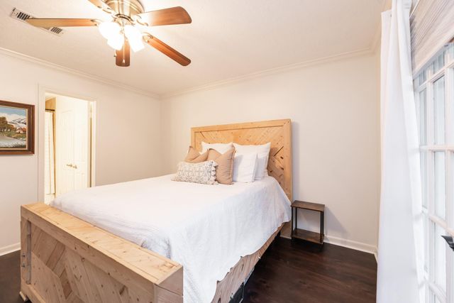 14102 N Suddley Castle Street, Houston, TX 77095