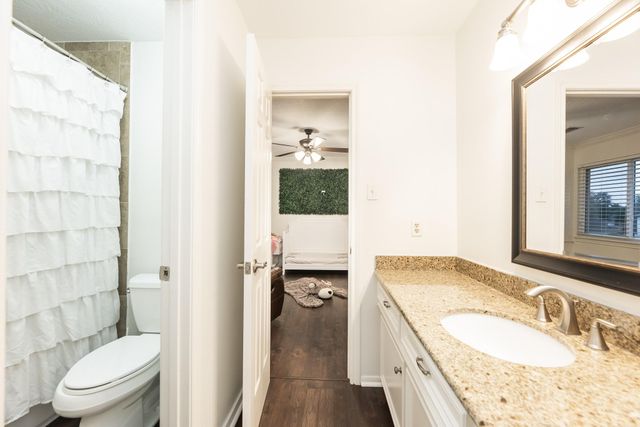 14102 N Suddley Castle Street, Houston, TX 77095
