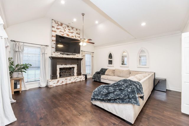 14102 N Suddley Castle Street, Houston, TX 77095