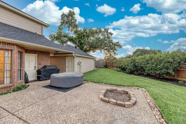 14102 N Suddley Castle Street, Houston, TX 77095
