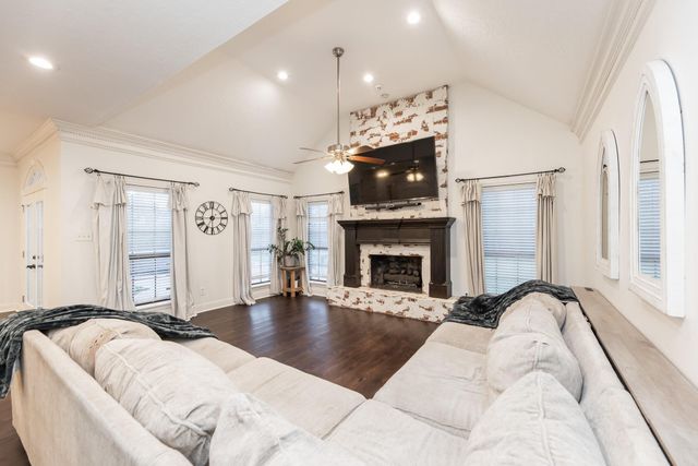 14102 N Suddley Castle Street, Houston, TX 77095