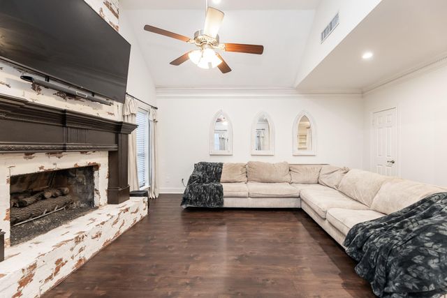 14102 N Suddley Castle Street, Houston, TX 77095