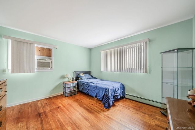 85 Hawthorne Street, Selden, NY 11784