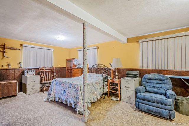 85 Hawthorne Street, Selden, NY 11784