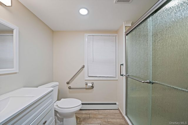 85 Hawthorne Street, Selden, NY 11784