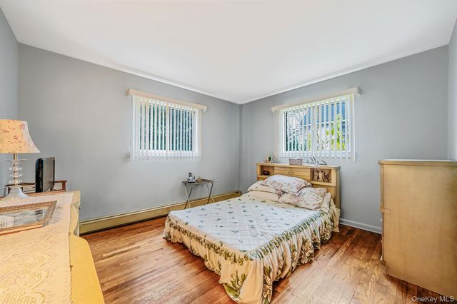 85 Hawthorne Street, Selden, NY 11784