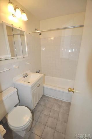 45 E Hartsdale Avenue 6K, Hartsdale, NY 10530