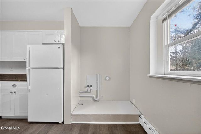 1886 Avenue B APT 1,2,3, Watervliet, NY 12189