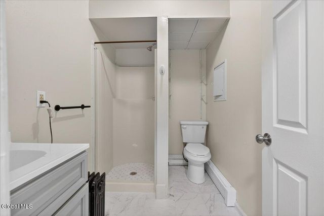 1886 Avenue B APT 1,2,3, Watervliet, NY 12189