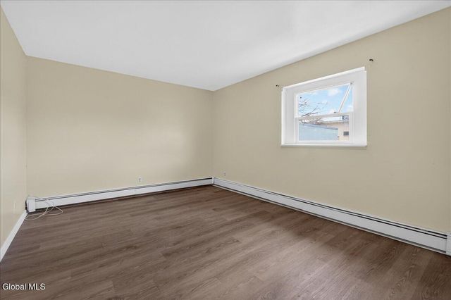 1886 Avenue B APT 1,2,3, Watervliet, NY 12189