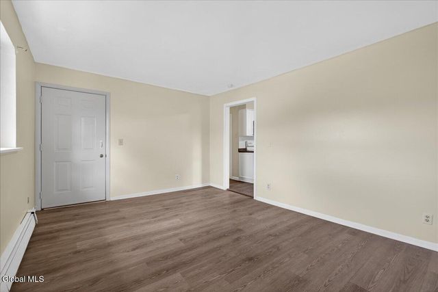 1886 Avenue B APT 1,2,3, Watervliet, NY 12189