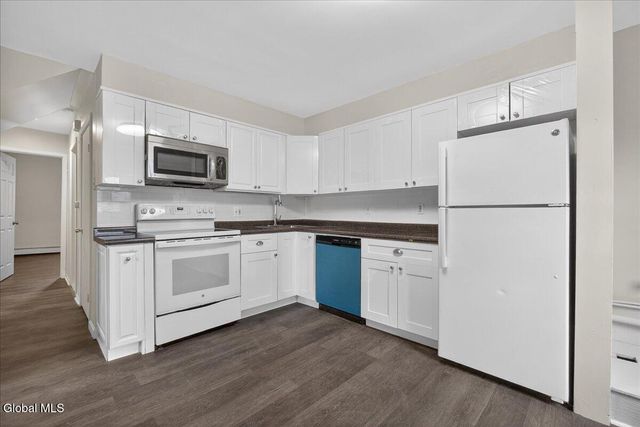 1886 Avenue B APT 1,2,3, Watervliet, NY 12189