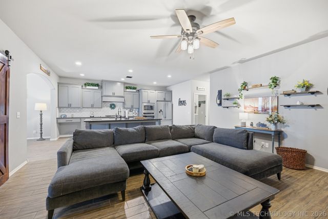 11929 N 131st East Avenue, Collinsville, OK 74021