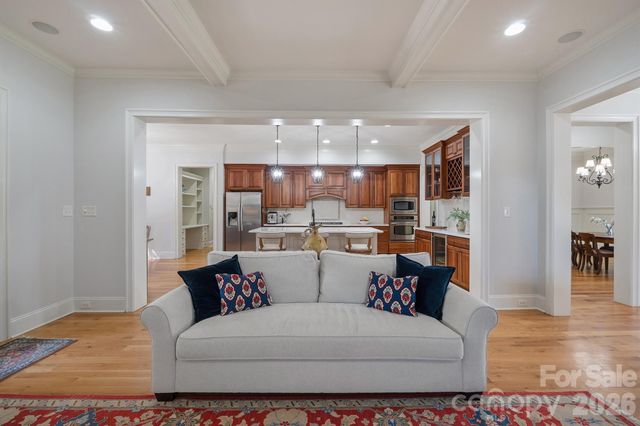 20609 Queensdale Drive, Cornelius, NC 28031