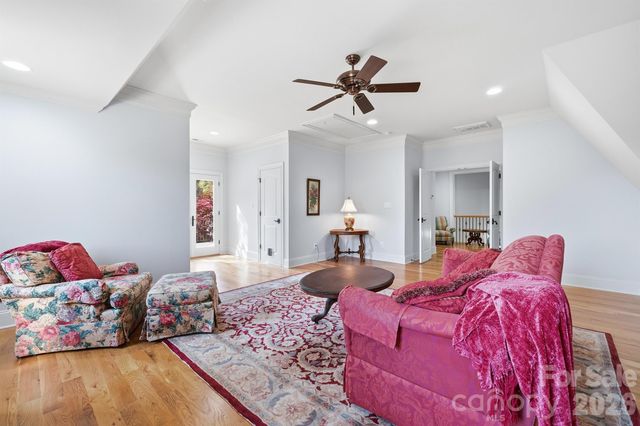 20609 Queensdale Drive, Cornelius, NC 28031