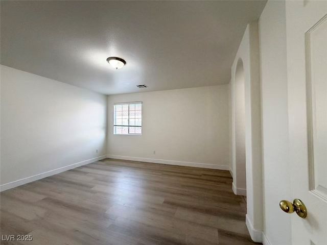 9888 Fountain Walk Avenue, Las Vegas, NV 89149