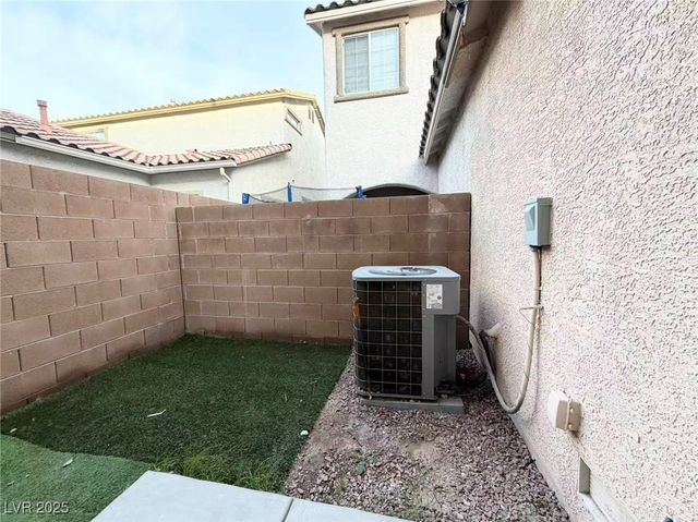 9888 Fountain Walk Avenue, Las Vegas, NV 89149