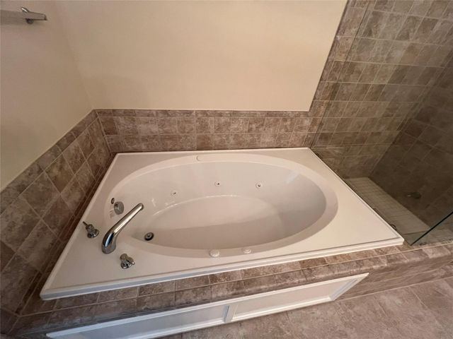 2710 Hullsmith Drive 404, Houston, TX 77063