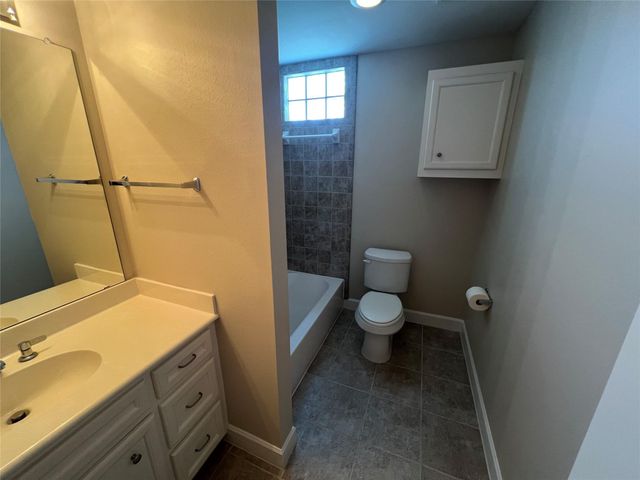 2710 Hullsmith Drive 404, Houston, TX 77063