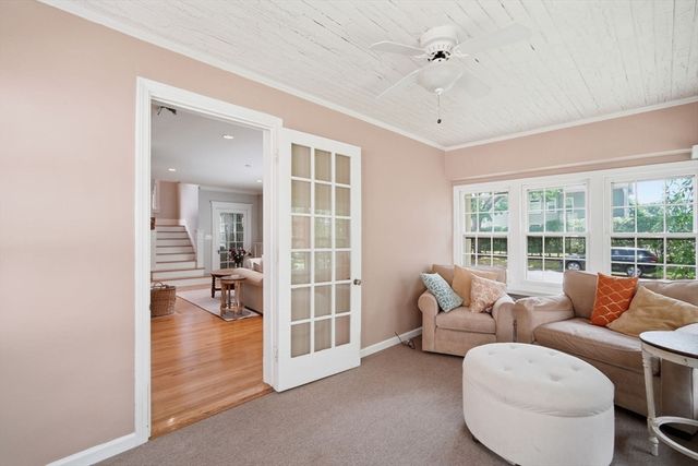 26 Hazelwood Ave, Longmeadow, MA 01106