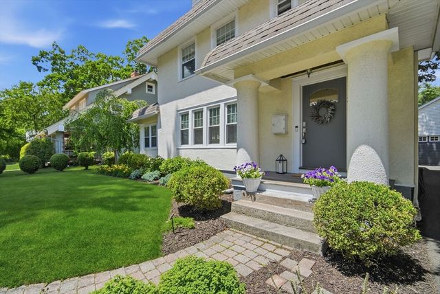 26 Hazelwood Ave, Longmeadow, MA 01106