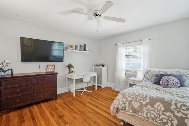 26 Hazelwood Ave, Longmeadow, MA 01106